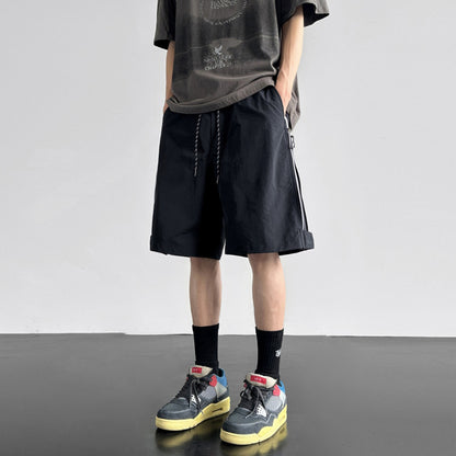 Mesh breathable quick drying shorts for men in summer