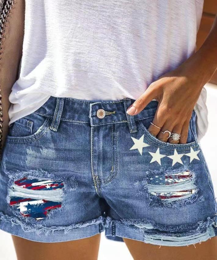 Printed ripped and flanged denim shorts for women