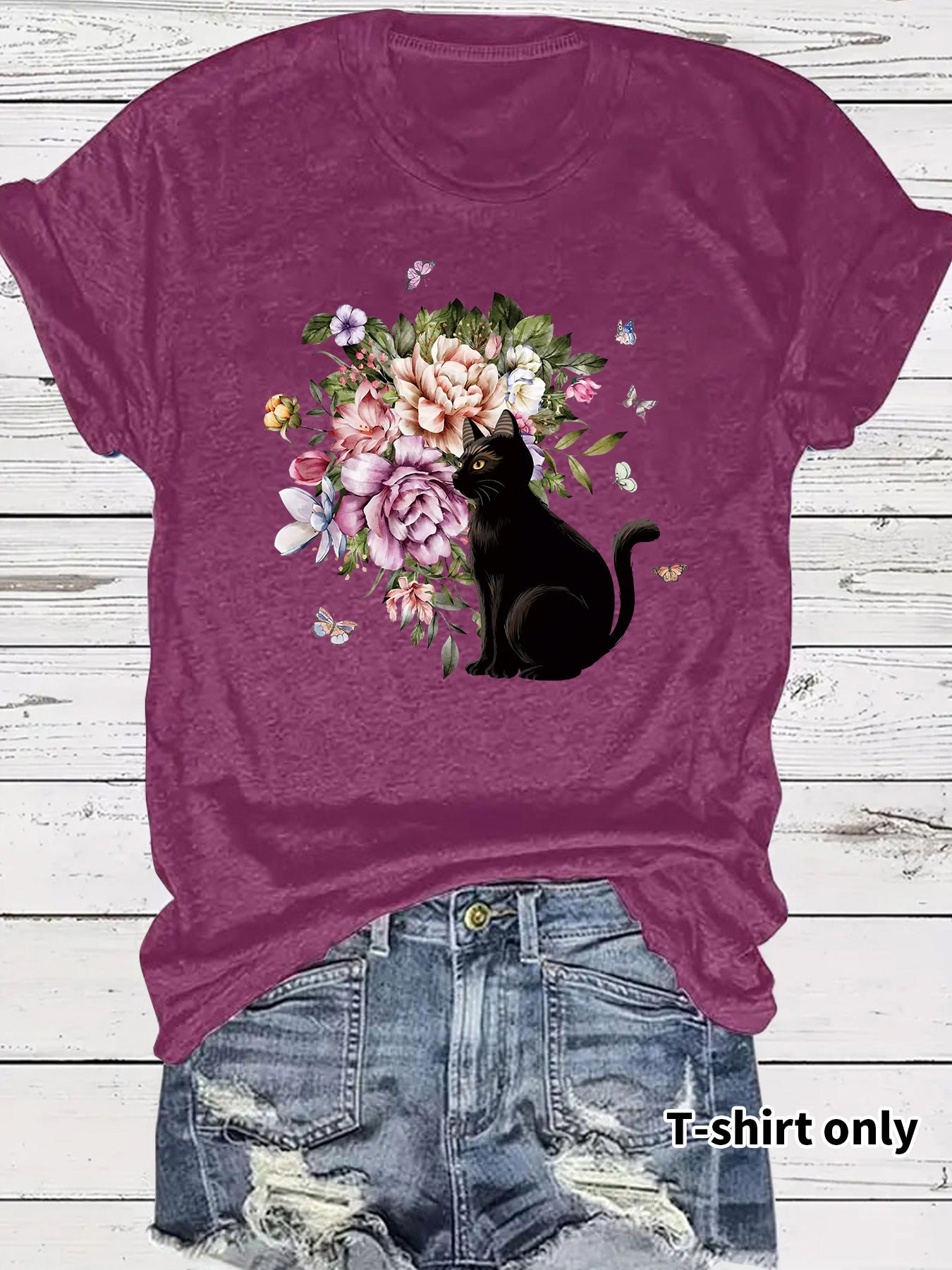 Round neck short sleeved t-shirt with lonely cat print