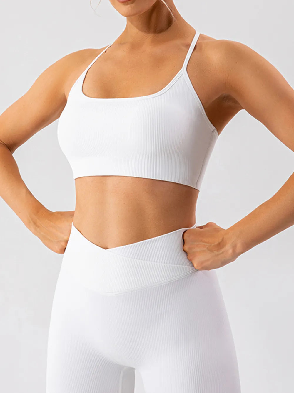 Tight fitting quick drying yoga clothes for training running beautiful back sports underwear for women