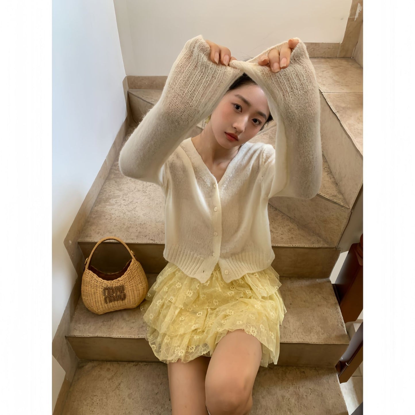 Versatile V-neck sweater for women knitted cardigan