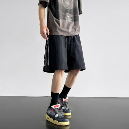 Mesh breathable quick drying shorts for men in summer